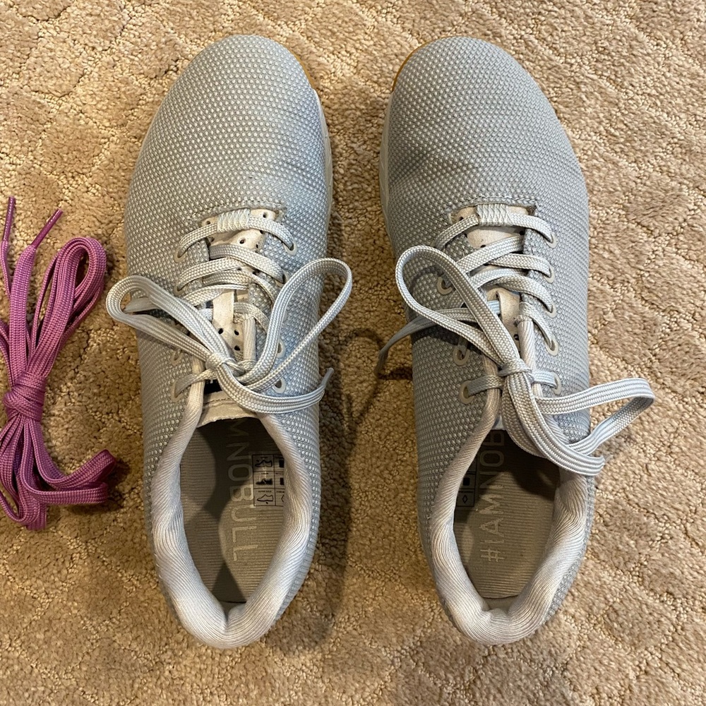 NoBull gray with gum bottoms